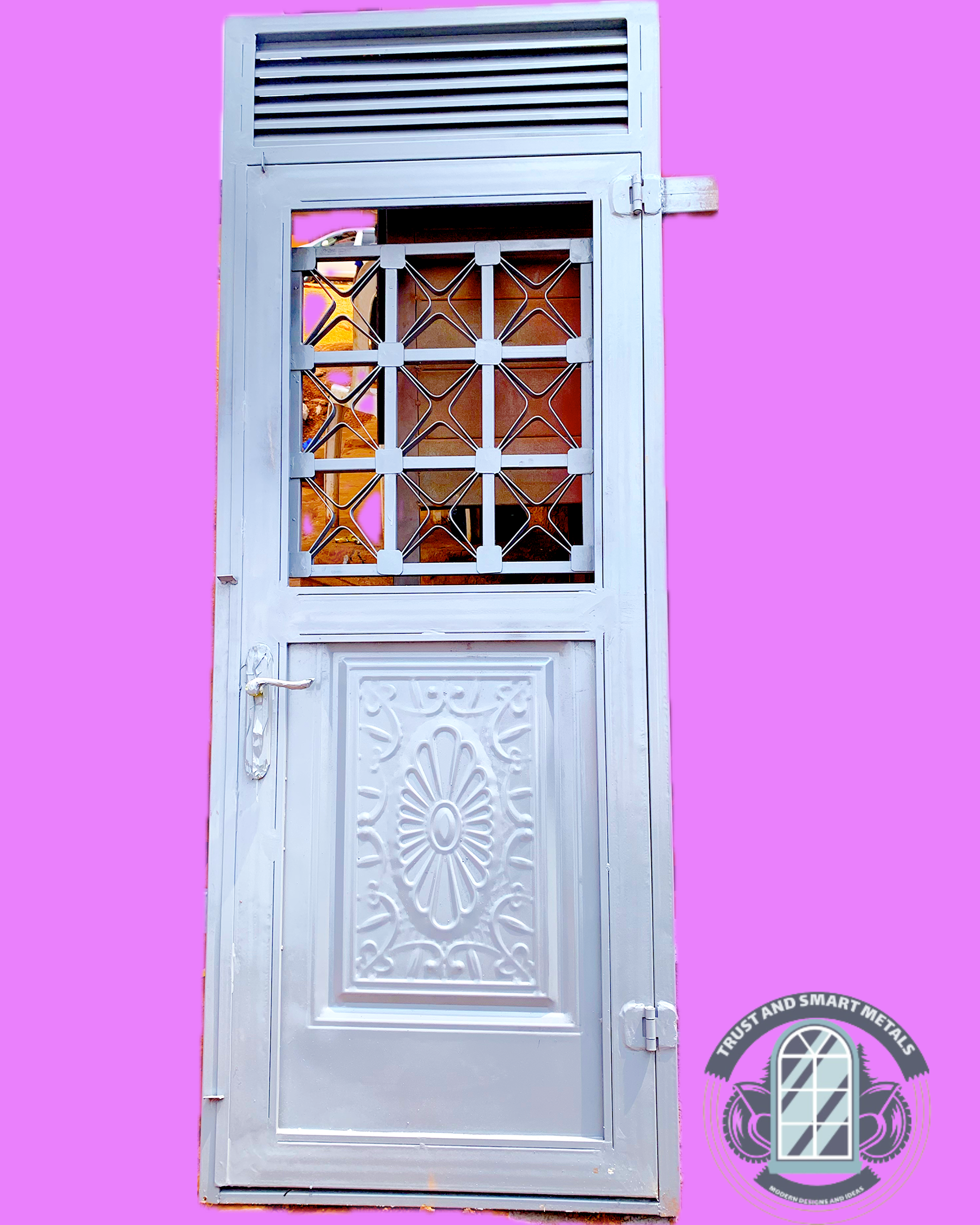 modern-steel-behind-door